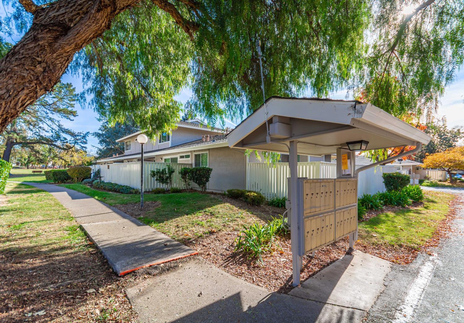 25 Belvedere Court Napa CA 94559