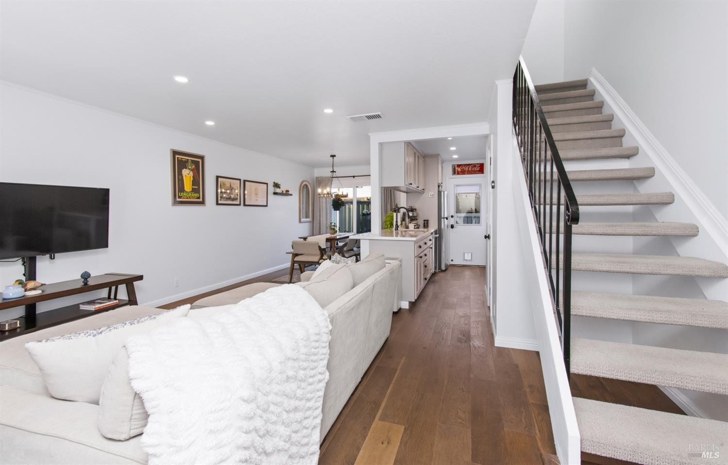 25 Belvedere Court Napa CA 94559