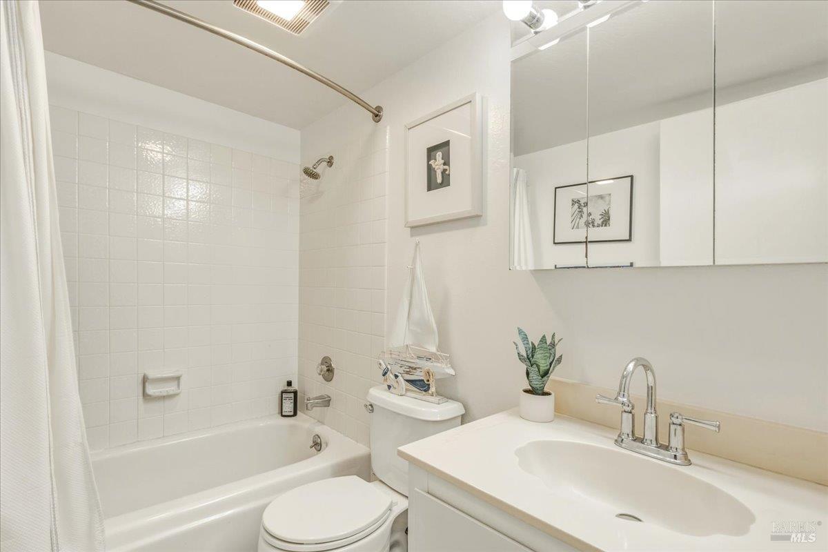 12 Chaucer Court Mill Valley CA 94941