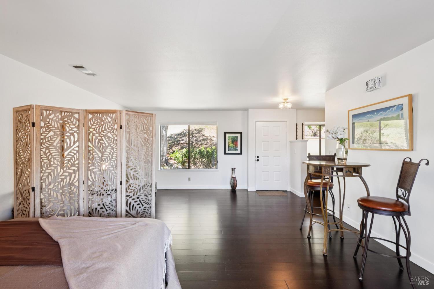 69 Village Circle San Rafael CA 94903