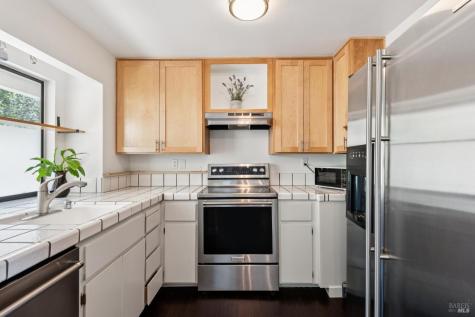 69 Village Circle San Rafael CA 94903