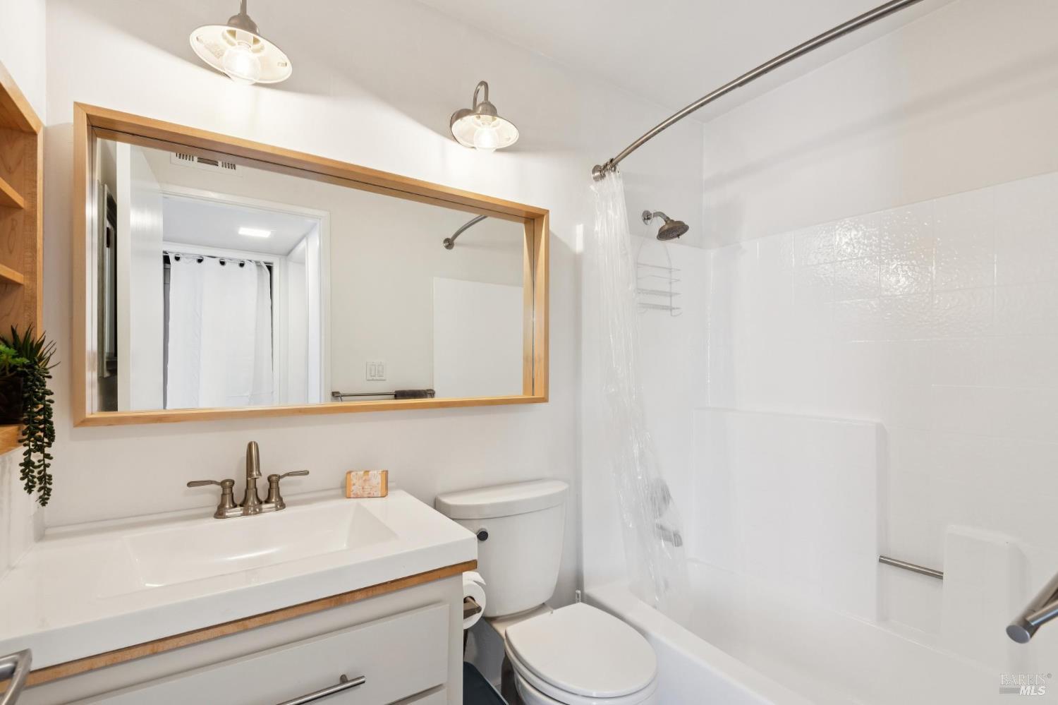 69 Village Circle San Rafael CA 94903