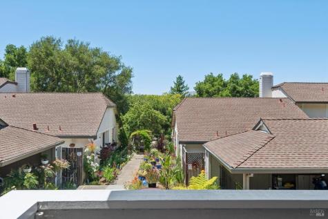 69 Village Circle San Rafael CA 94903
