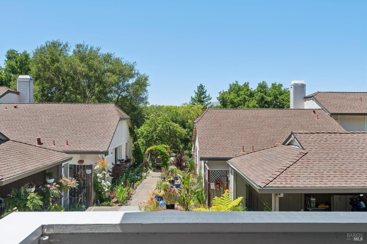 69 Village Circle San Rafael CA 94903