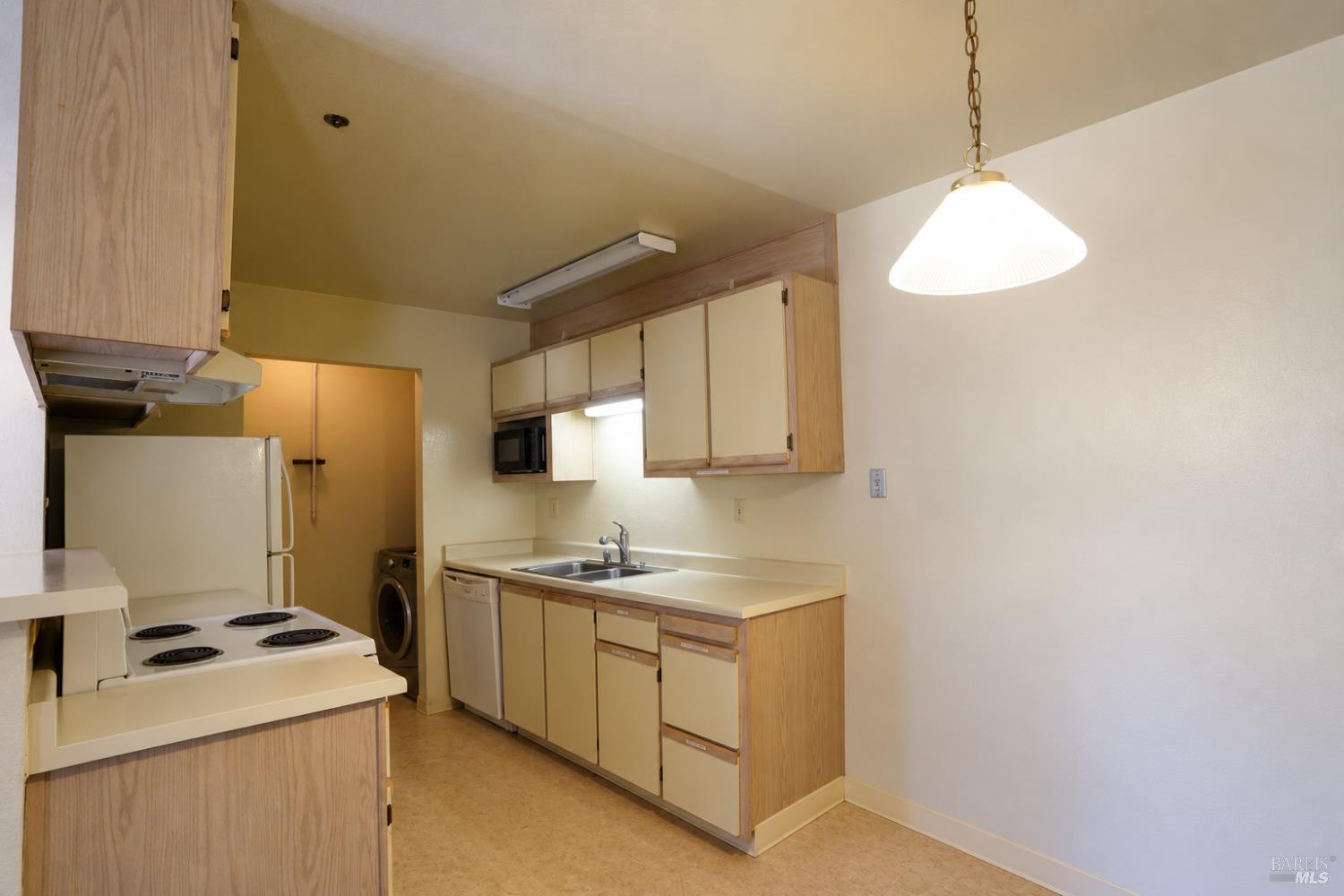 8201 Camino Colegio Rohnert Park CA 94928