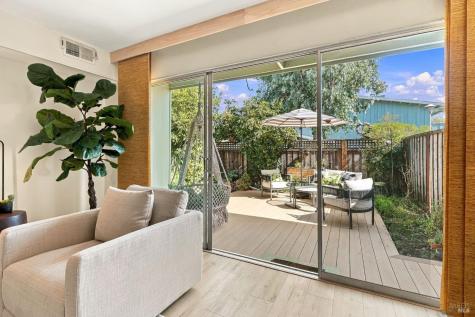 23 Royal Court San Rafael CA 94901