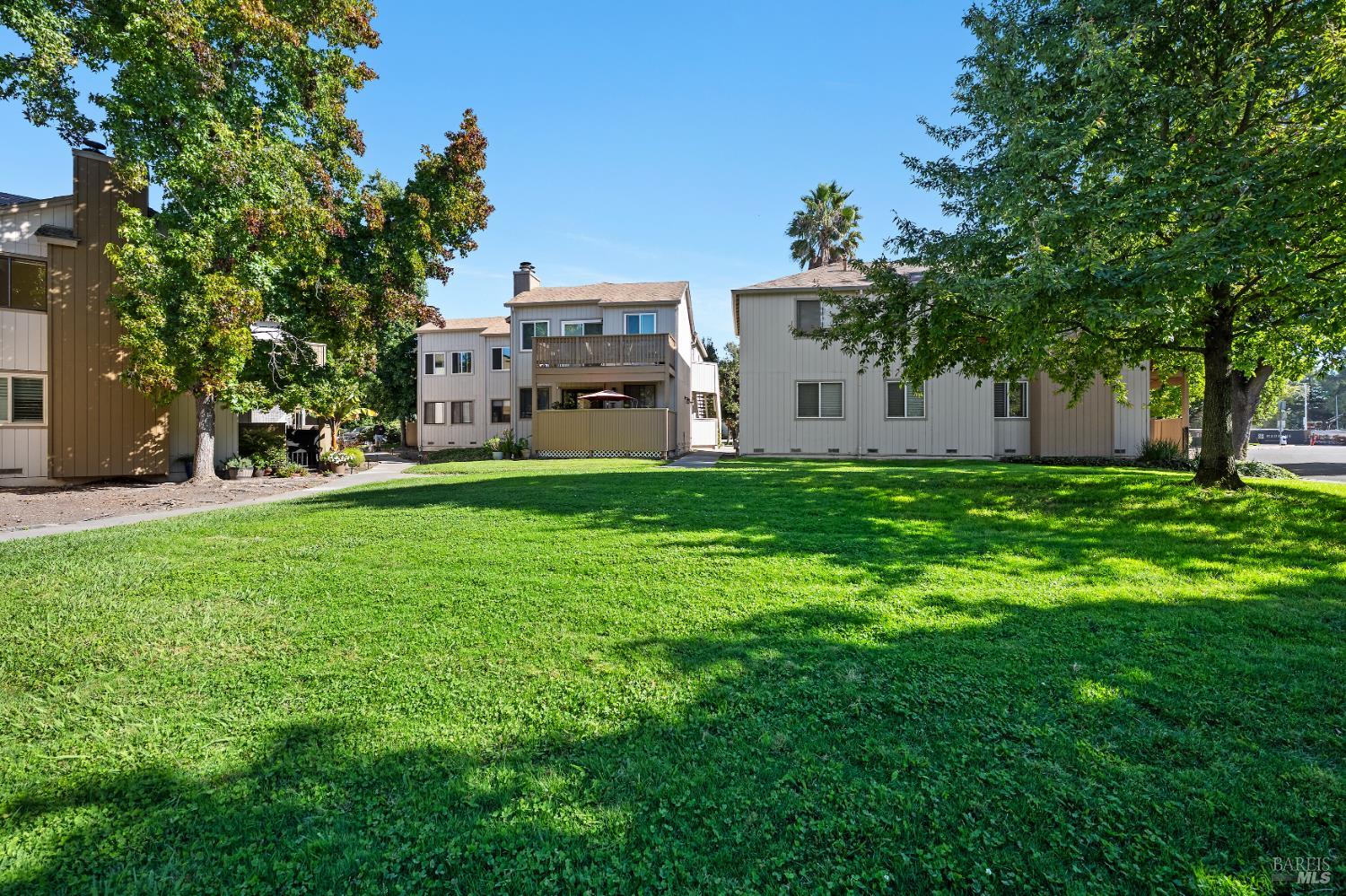 2573 Westberry Drive Santa Rosa CA 95403