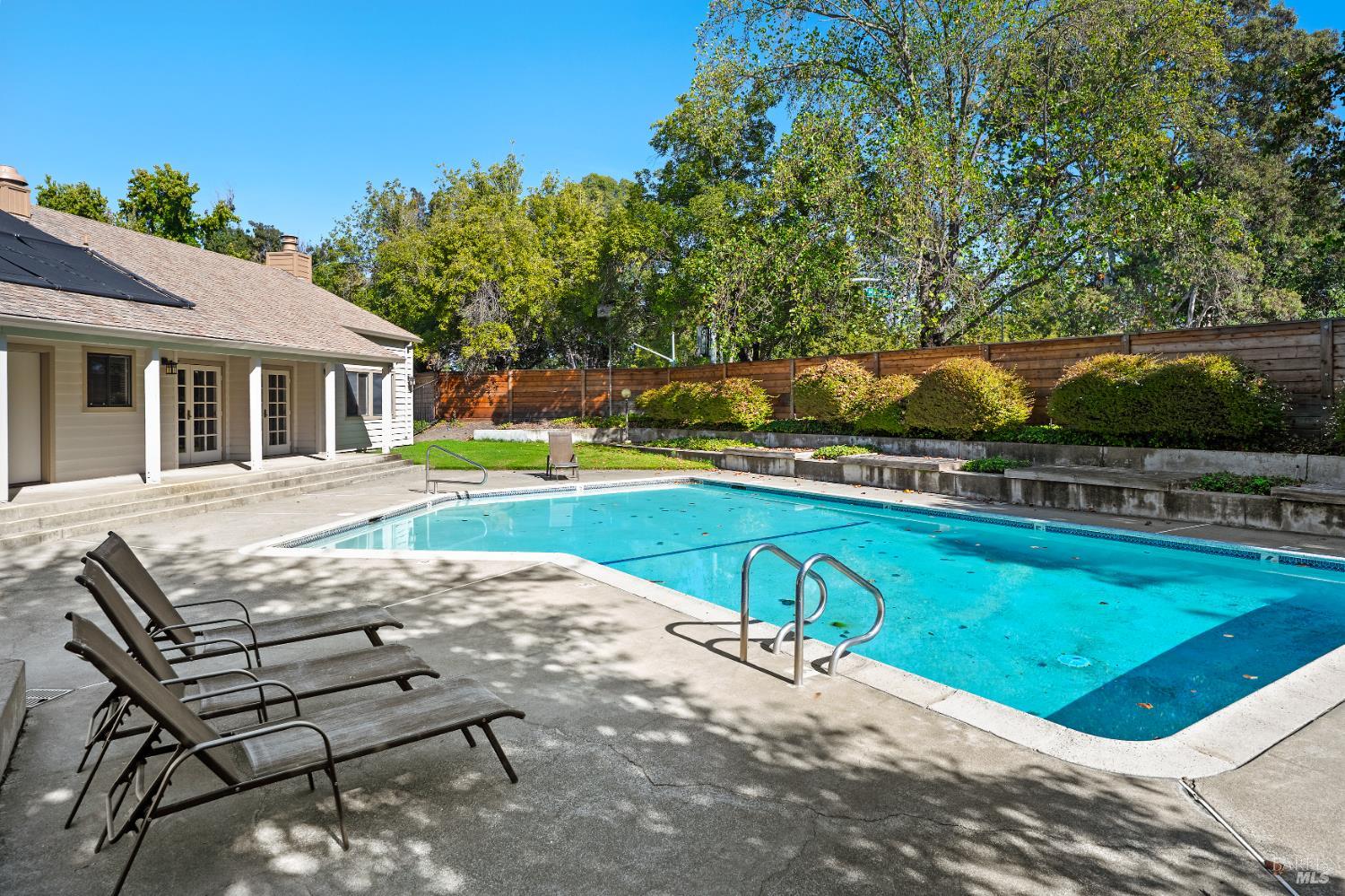 2573 Westberry Drive Santa Rosa CA 95403
