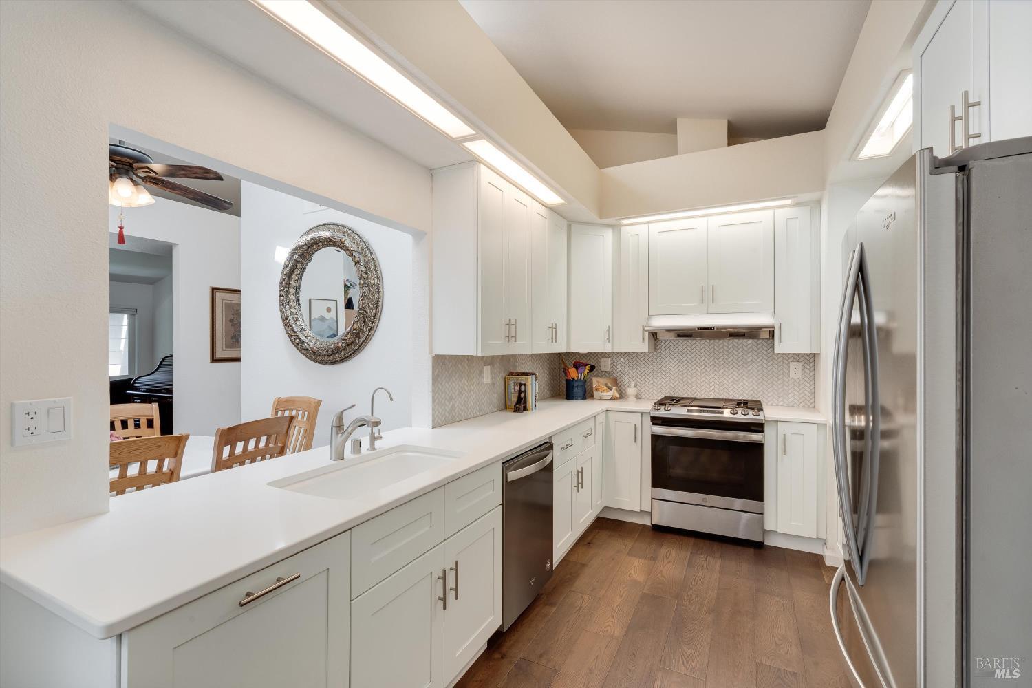 2008 Stonefield Lane Santa Rosa CA 95403