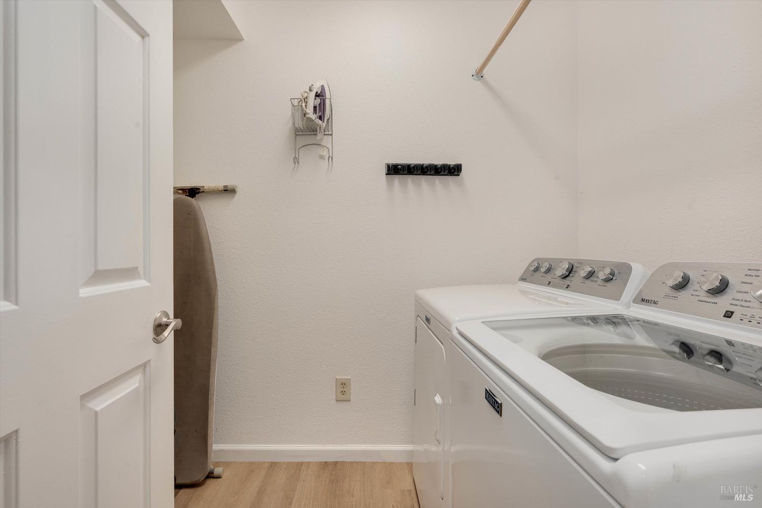 2008 Stonefield Lane Santa Rosa CA 95403