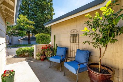 2008 Stonefield Lane Santa Rosa CA 95403
