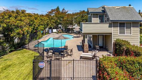 2008 Stonefield Lane Santa Rosa CA 95403