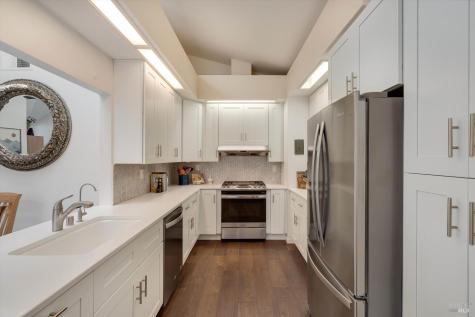 2008 Stonefield Lane Santa Rosa CA 95403