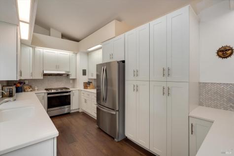 2008 Stonefield Lane Santa Rosa CA 95403