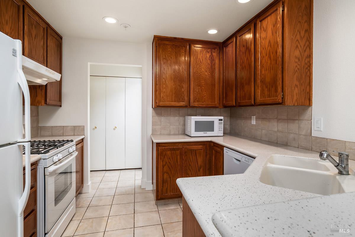 42 Meridian Circle Rohnert Park CA 94928
