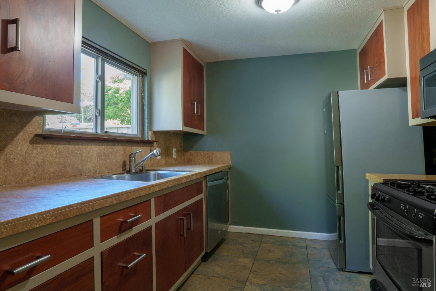 1467 Neotomas Avenue Santa Rosa CA 95405