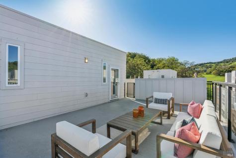 317 Verandah Avenue Novato CA 94945