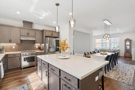 317 Verandah Avenue Novato CA 94945