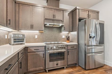 317 Verandah Avenue Novato CA 94945