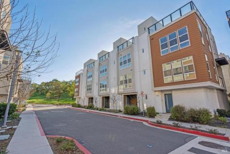 317 Verandah Avenue Novato CA 94945