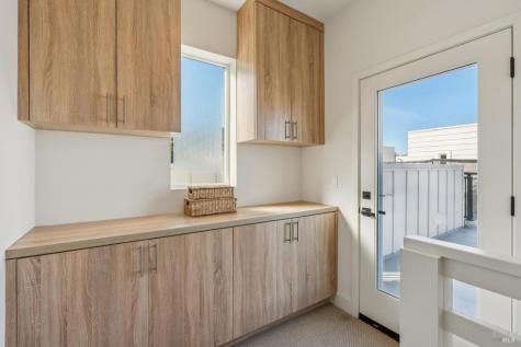 317 Verandah Avenue Novato CA 94945