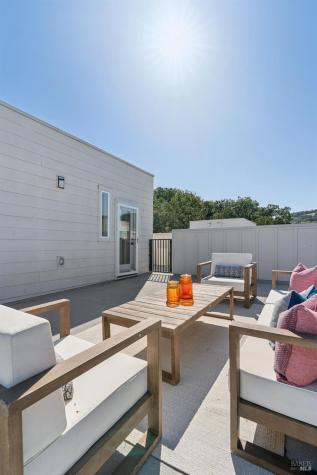 317 Verandah Avenue Novato CA 94945
