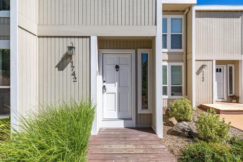 1742 Mission Boulevard Santa Rosa CA 95409