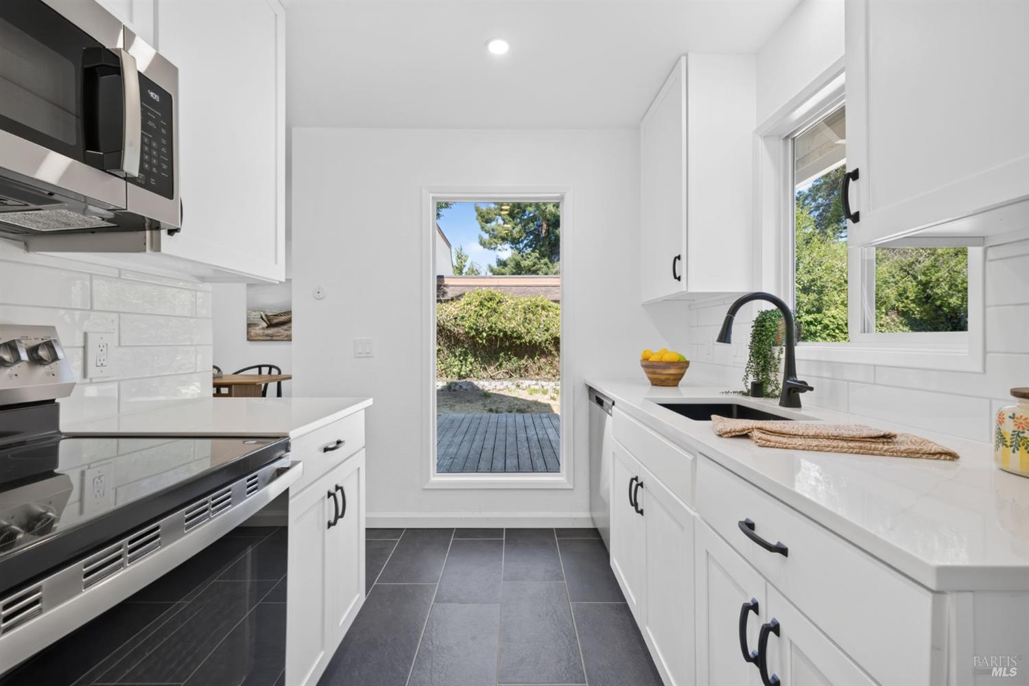 1742 Mission Boulevard Santa Rosa CA 95409