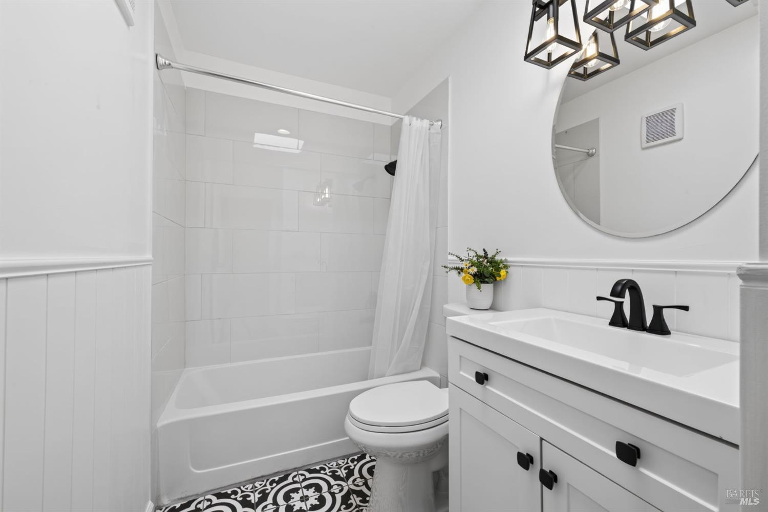 1742 Mission Boulevard Santa Rosa CA 95409