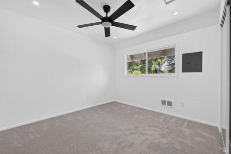 1742 Mission Boulevard Santa Rosa CA 95409