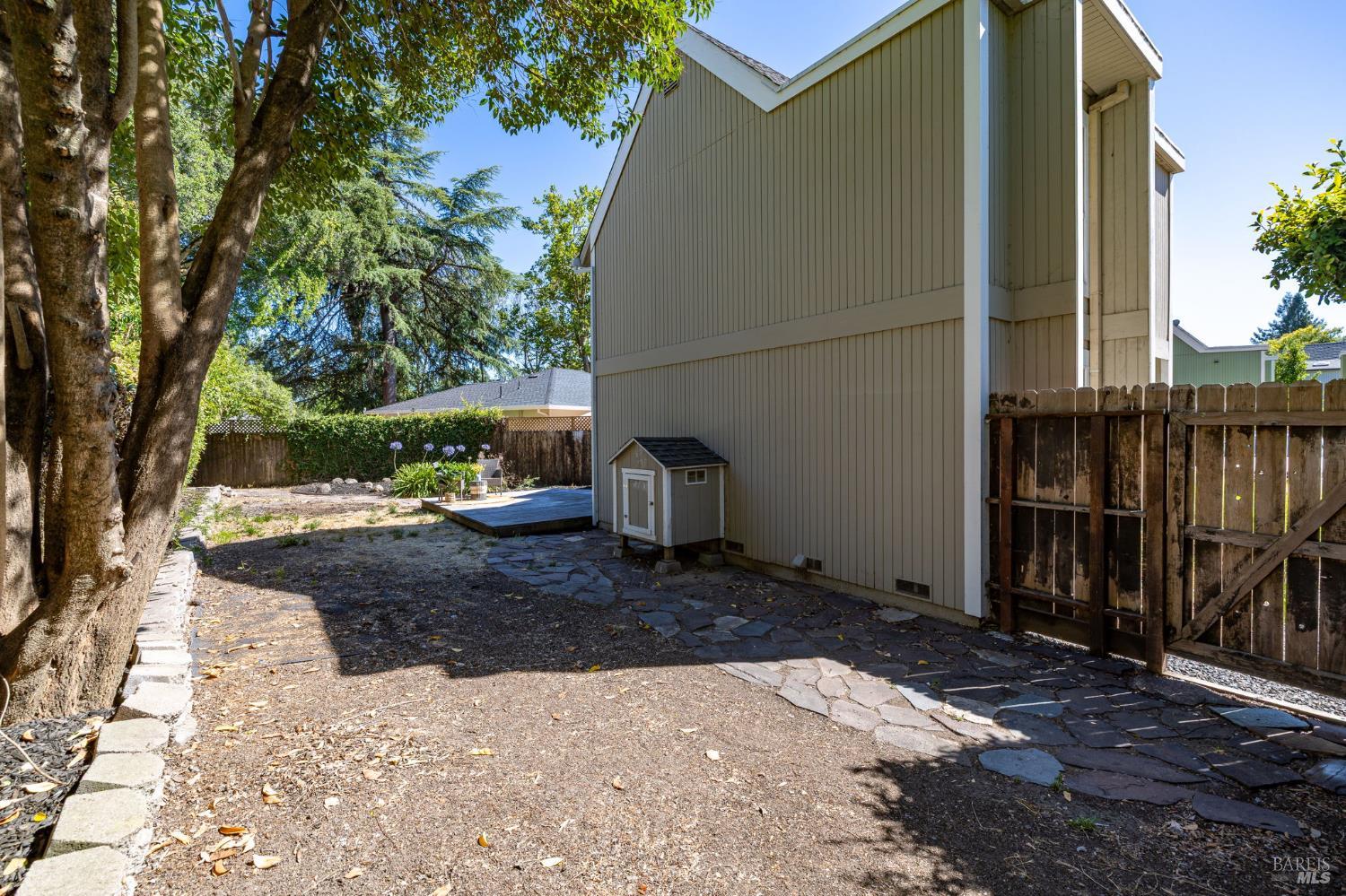 1742 Mission Boulevard Santa Rosa CA 95409