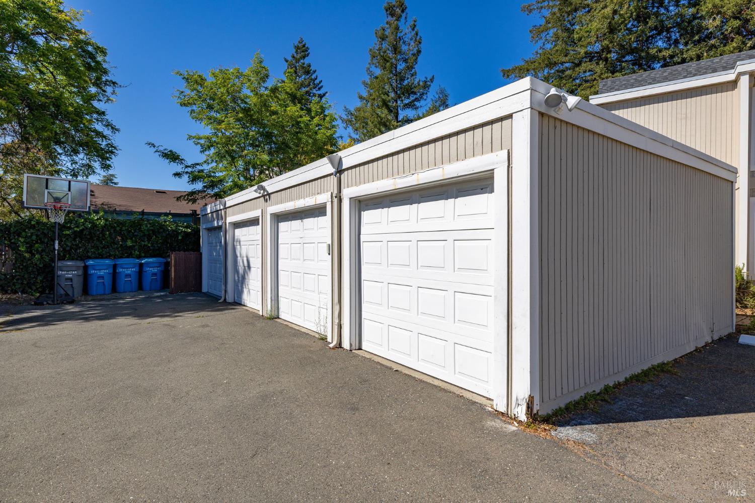 1742 Mission Boulevard Santa Rosa CA 95409