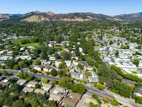 1742 Mission Boulevard Santa Rosa CA 95409