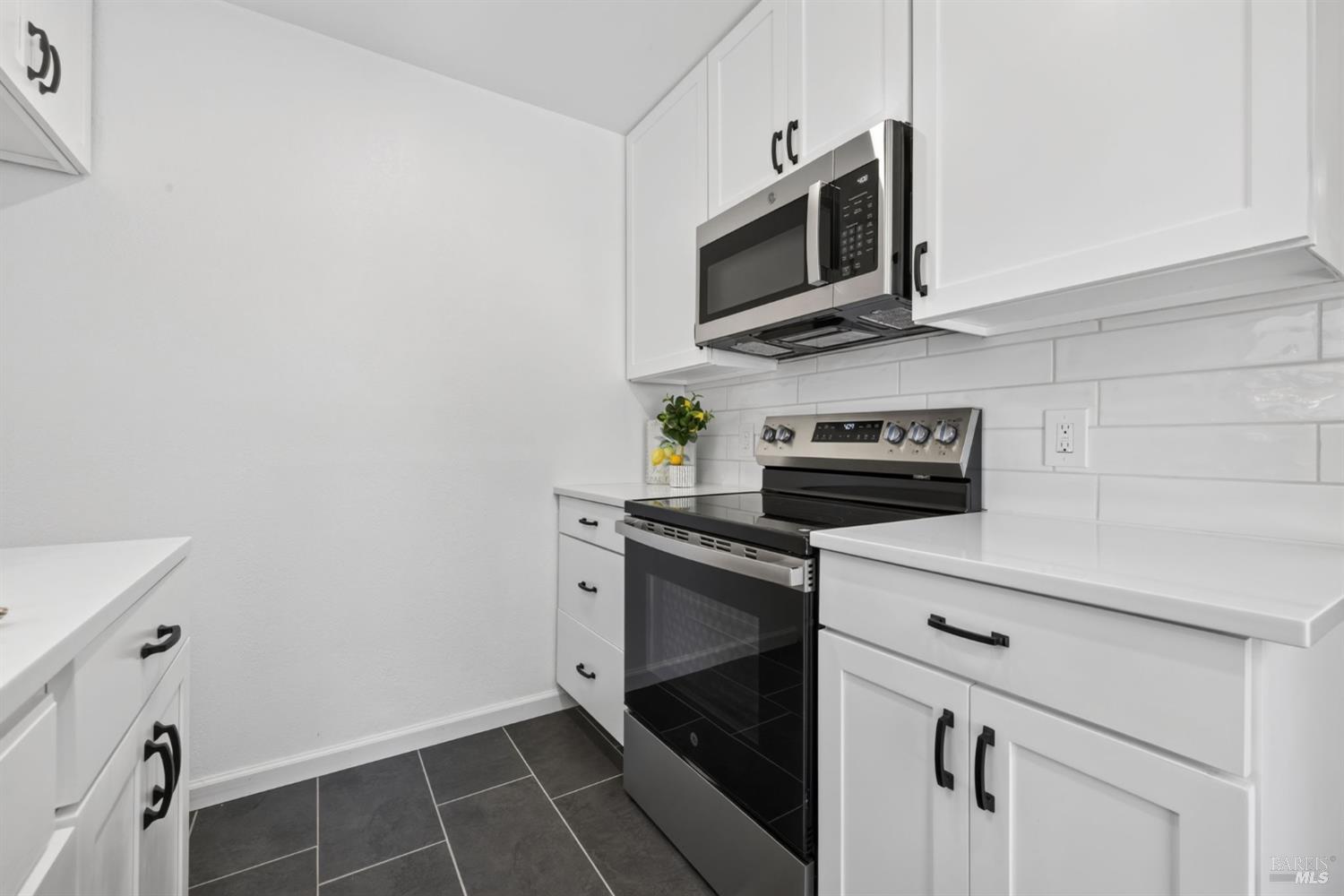 1742 Mission Boulevard Santa Rosa CA 95409