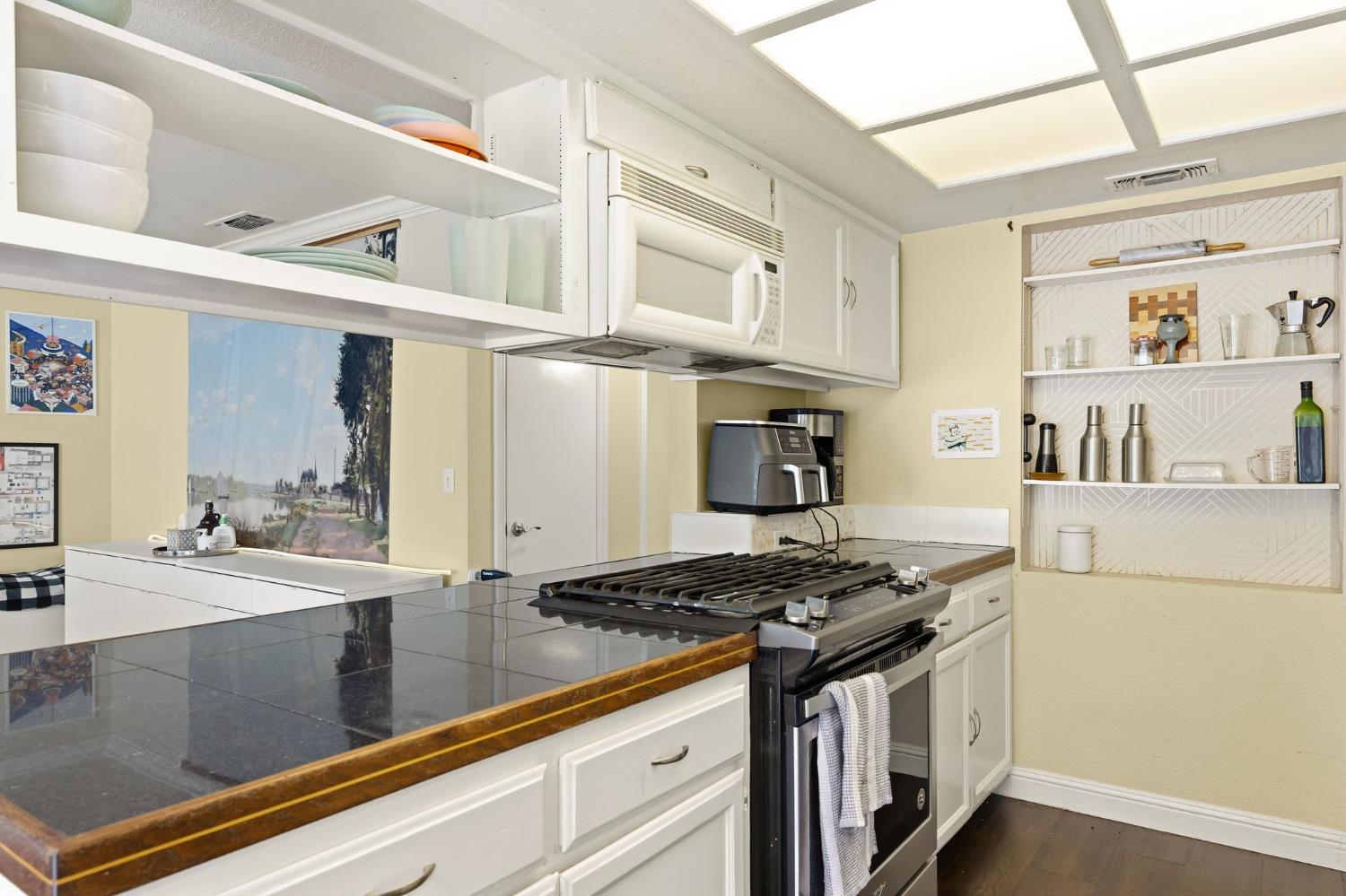 1140 Larkin Way Sacramento CA 95818