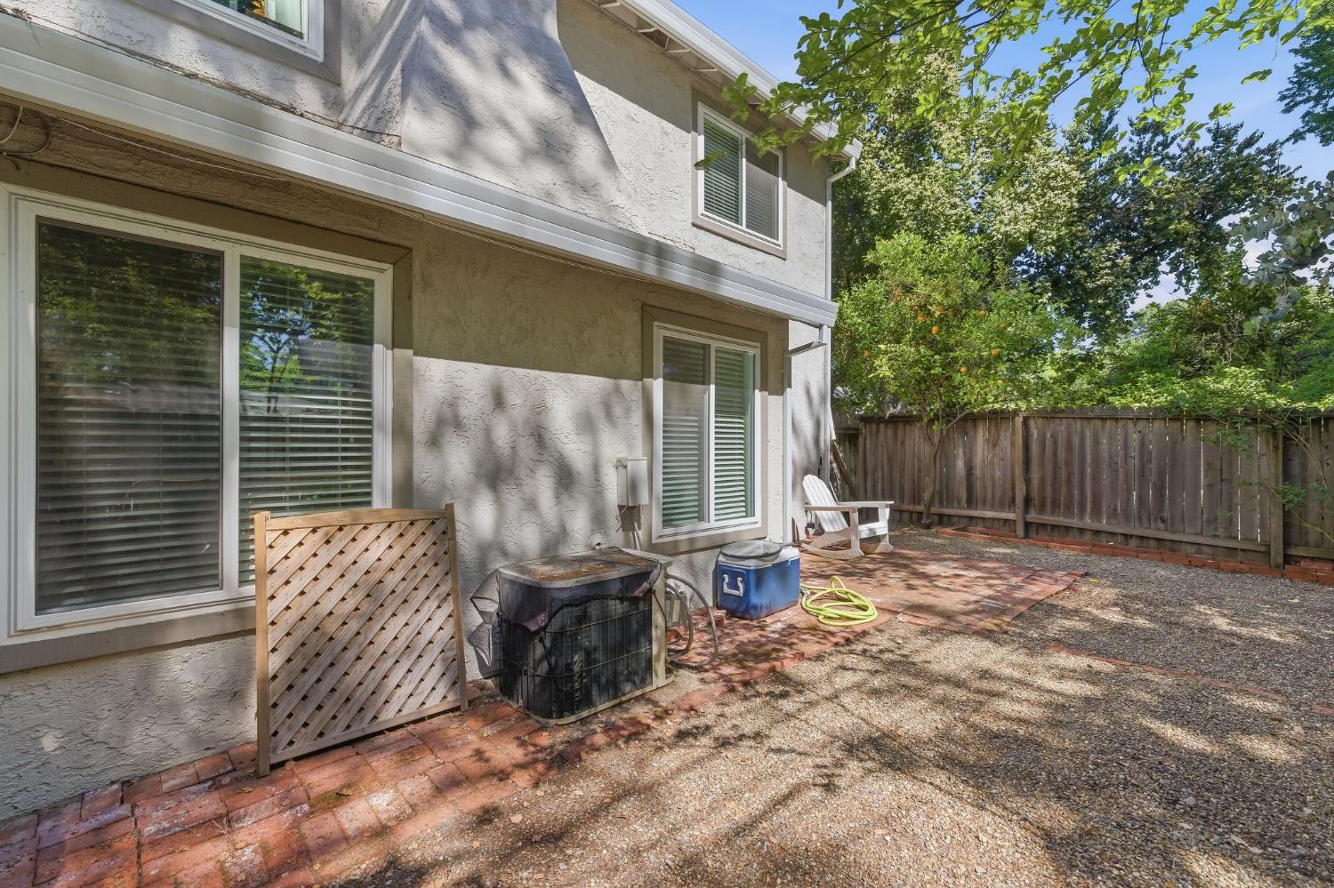 1140 Larkin Way Sacramento CA 95818