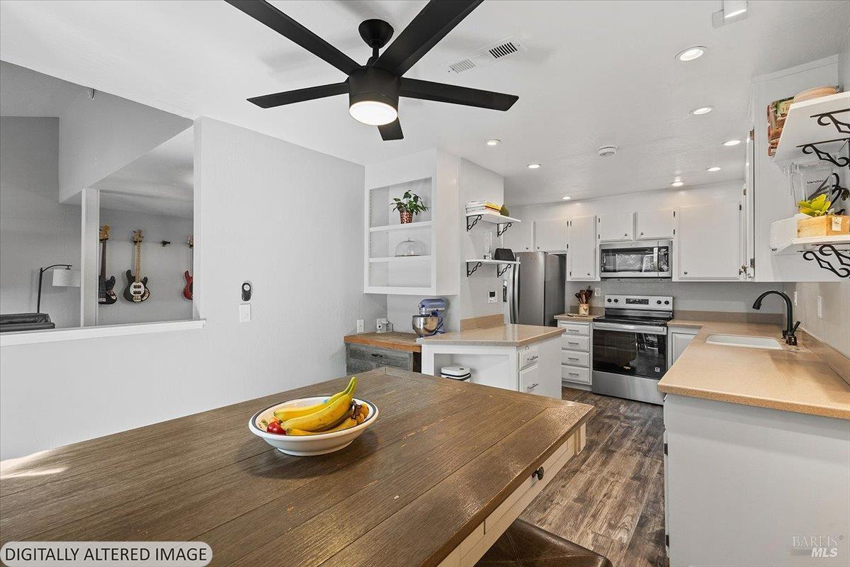 3005 Aurora Court Santa Rosa CA 95405