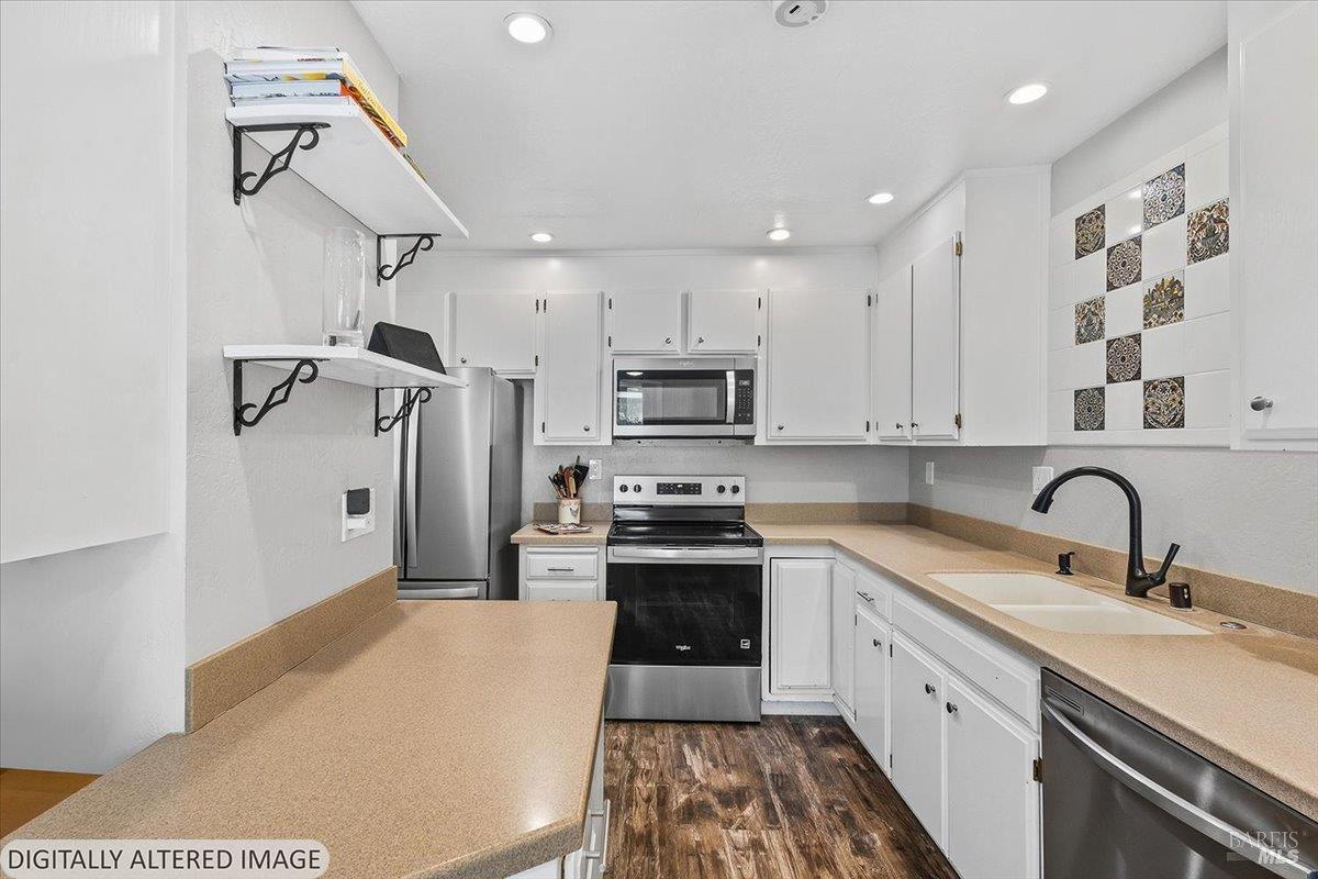 3005 Aurora Court Santa Rosa CA 95405