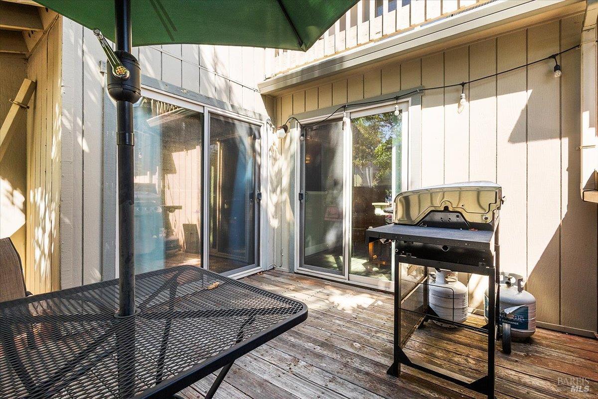 3005 Aurora Court Santa Rosa CA 95405