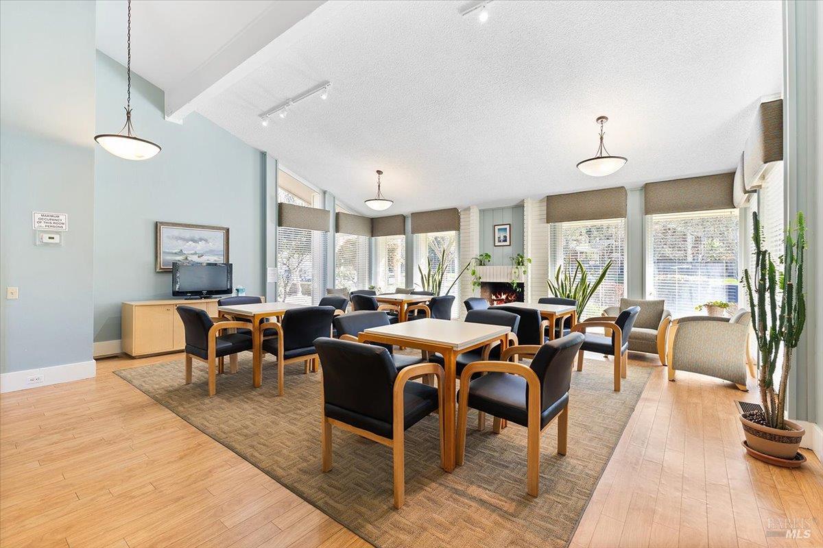 3005 Aurora Court Santa Rosa CA 95405