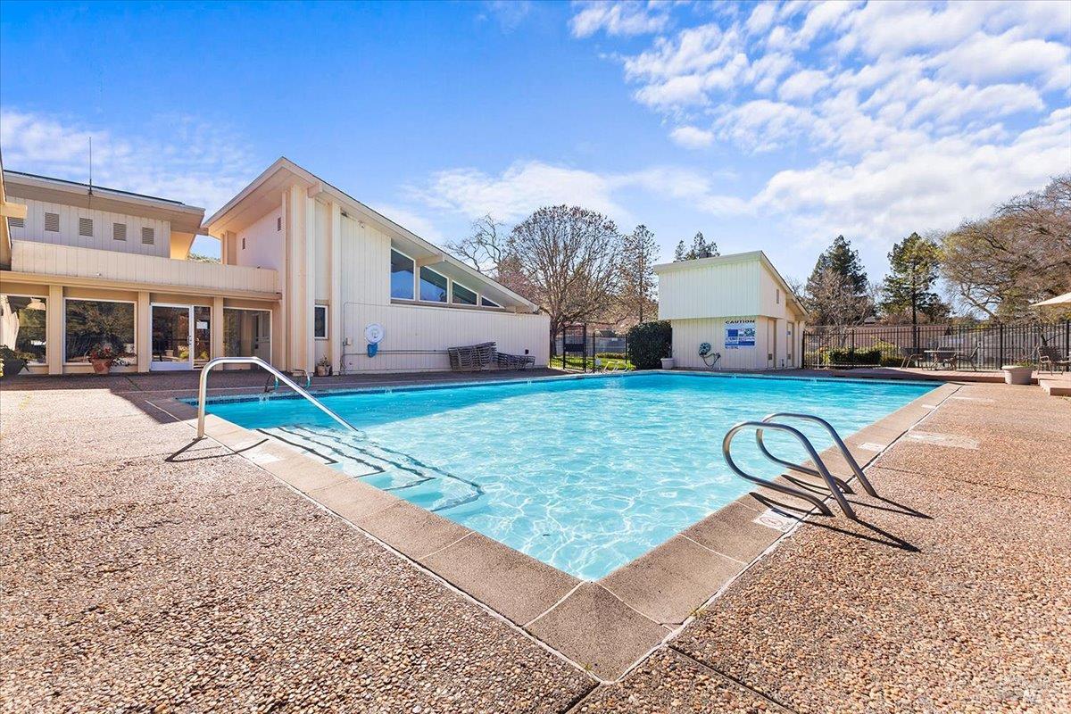 3005 Aurora Court Santa Rosa CA 95405