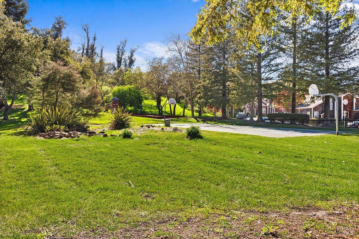 3005 Aurora Court Santa Rosa CA 95405