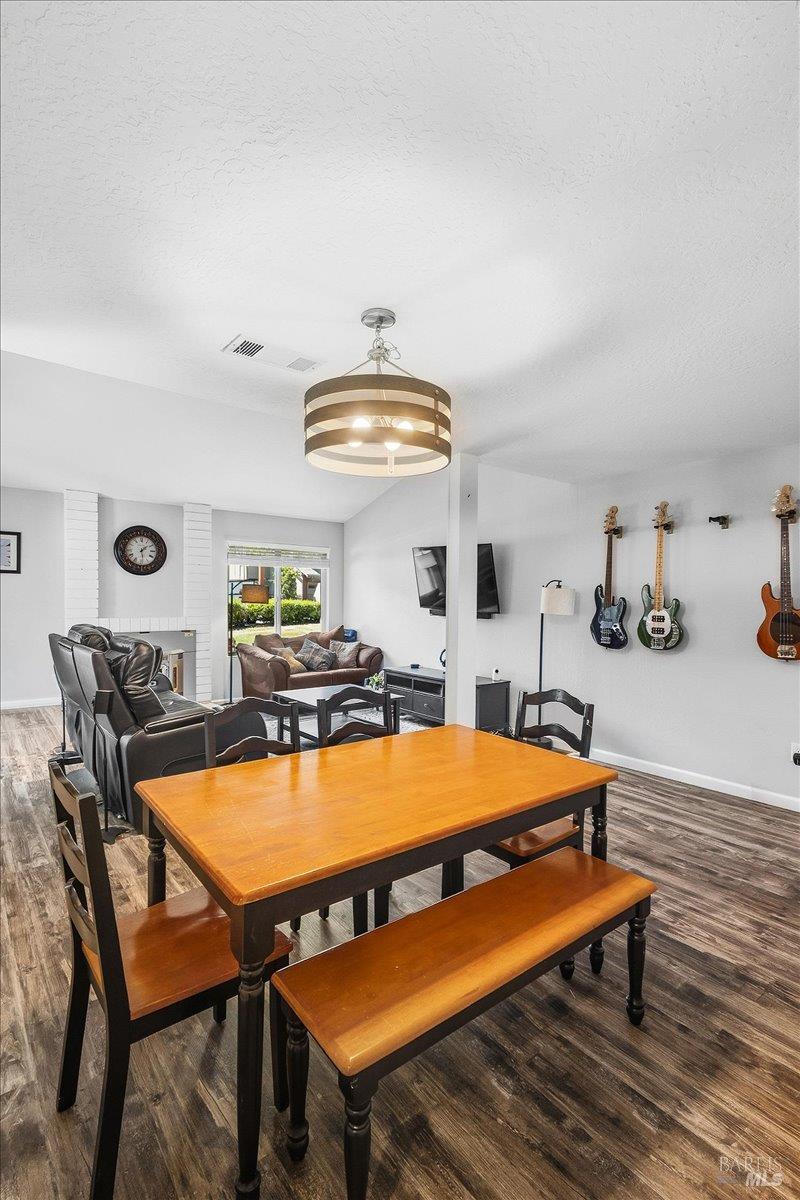 3005 Aurora Court Santa Rosa CA 95405