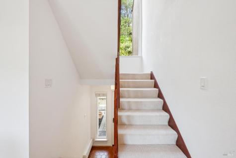 20 Corte Real Greenbrae CA 94904