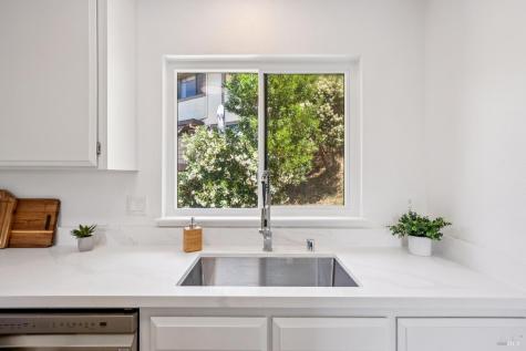 20 Corte Real Greenbrae CA 94904