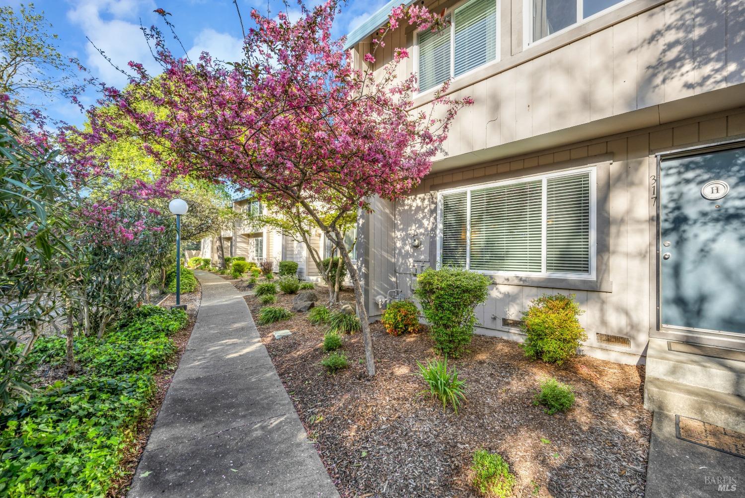 317 Gate Way Santa Rosa CA 95401