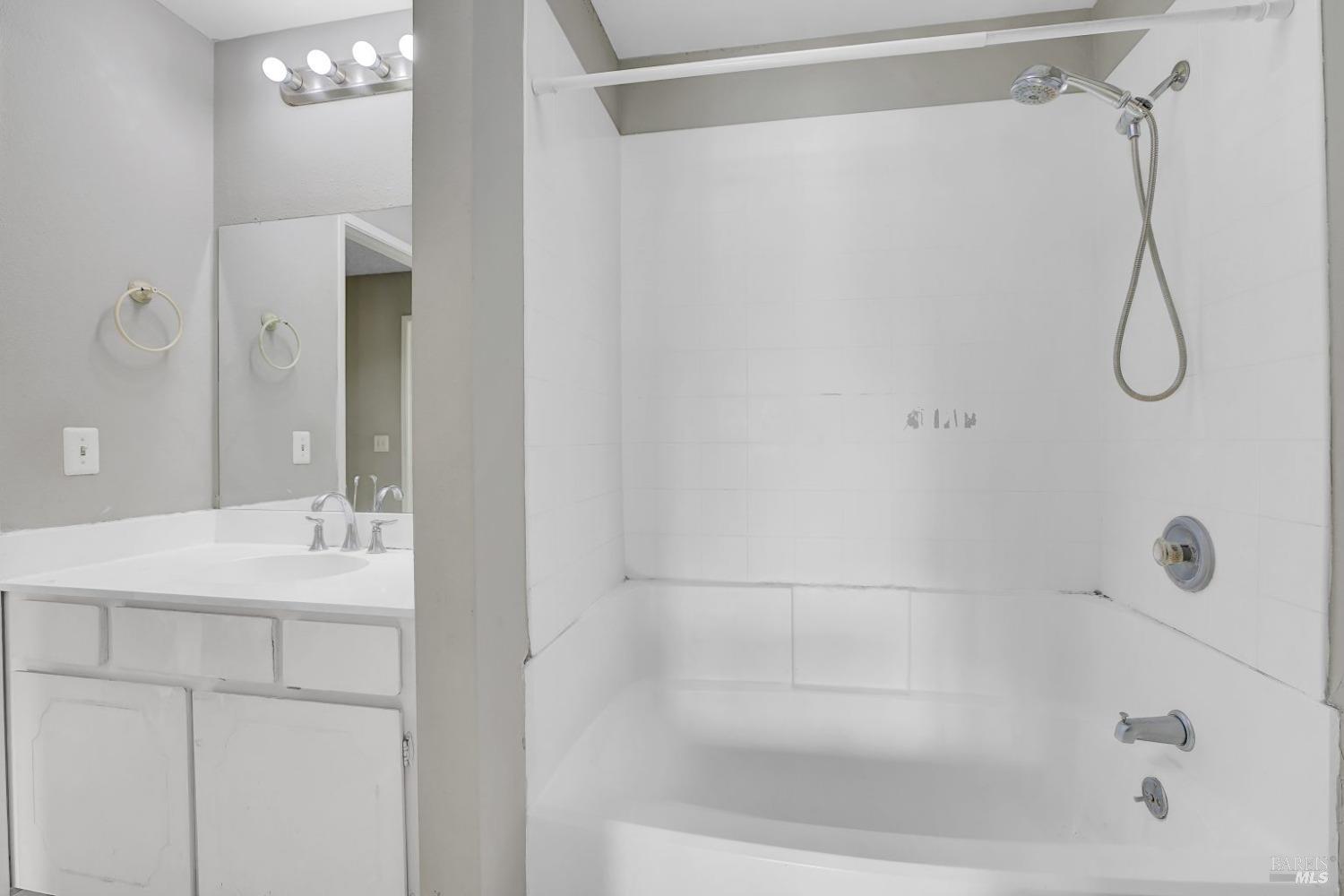 566 Santa Alicia Drive Rohnert Park CA 94928