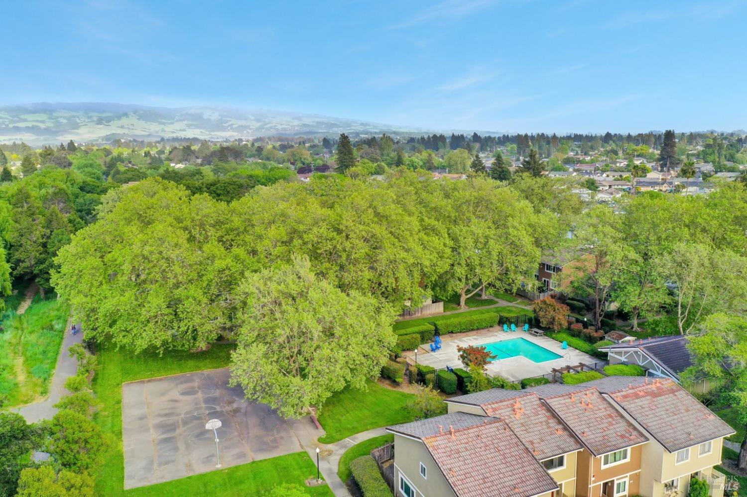 566 Santa Alicia Drive Rohnert Park CA 94928