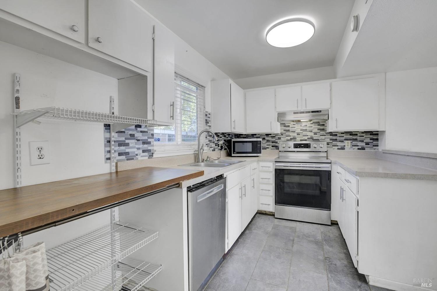 566 Santa Alicia Drive Rohnert Park CA 94928