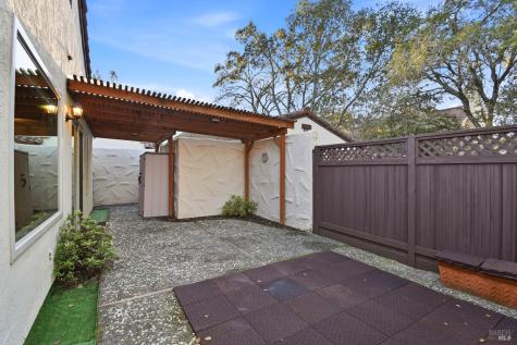 809 Shady Oak Drive Santa Rosa CA 95404